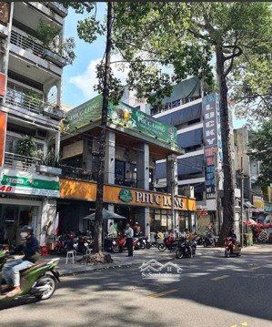 chính chủ bán nhà mt nguyễn trãi,p.2, quận 5 (20x40m) giá 400 tỷ tl. vị trí cực đẹp giáp quận 1