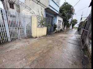 bán đất đa tốn xã bát tràng hà nội diện tích : 51m2 x 4,3m x 5,250 tỷ ôtô kinh doanh