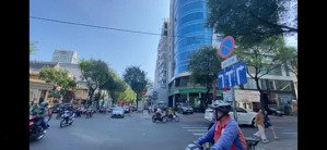 bán biệt thự góc tân cổ điển võ văn tần, p. võ thị sáu, q3 (25x25m) pháp lý tư nhân 800 tỷ cc ngay