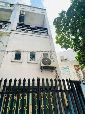 nhà 4 tầng btct hxh sát mặt tiền nguyễn kiệm - sát ngã 4 phú nhuận - vuông a4- nhỉnh 5 t