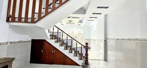 bán nhà nở hậu - đường số 11 - sát hương lộ 3 - giáp tân phú-đường ôtô- 5*19*3tầngbtct-giá 5.8tỷtl