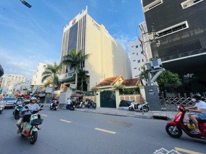 hẻm oto đỗ cửa _ cách mt 10m _ btct 5 tầng mới đẹp _ công năng 128m2 _ sổ vuông_ chỉ nhỉnh 7.x tỷ