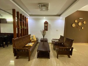 cho thuê nhà 4pn gần cầu sông hàn, vincom. full nội thất