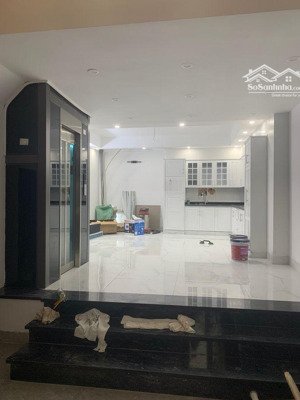 bán nhà hai bà trưng, diện tích 51m2 x 4 tầng, mặt tiền 4m, giá 12.3 tỷ