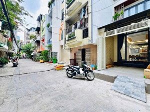 8tỷ5 tân bình hoàng bật đạt hẻm ôtô vào nhà 8m