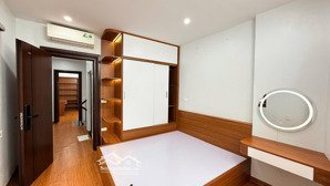 nhà đẹp đón tết - 4 tầng x 4 ngủ đủ công năng -bãi đỗ oto cách nhà 20m