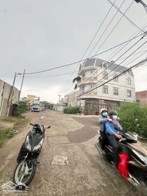 siêu phẩm đất full thổ cư tây lân,hẻm xe tải thông, 80m2,nhỉnh 4 tỏi,xây dựng thoải mái số tầng,shr