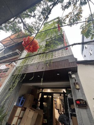 nhà đẹp gia quất kinh doanh ô tô 1,5 tấn đỗ cửa 5 tầng ở ngay ngõ rộng đất nở hậu