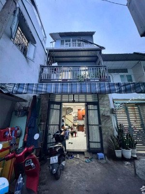 đường số kênh nước đen 3 tầng 4m x 8m giáp tân phú hơn 4 tỷ