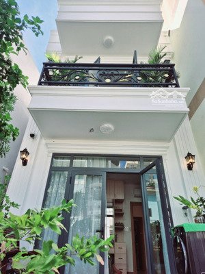 cần bán nhà trệt 2 lầu sân thượng 4pn nguyễn văn khối phường 9 gò vấp