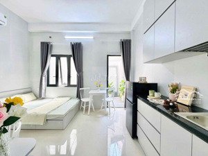 căn hộ ban công hiện đại - mới xây full tiện nghi