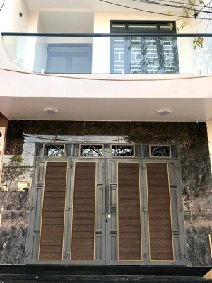 bán căn nhà mới mặt tiền đường lớn kinh doanh gần biển, đường điện biên phủ