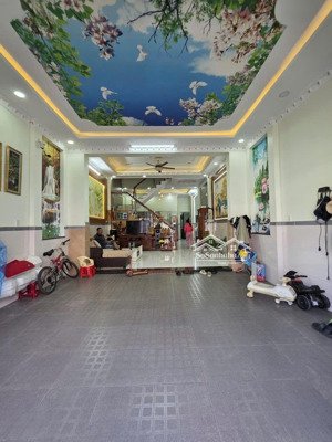 4ty350 nhà 1 trệt 1 lầu - 3 phòng ngủ - vị trí gần kcn tân đông hiệp dĩ an bình dương