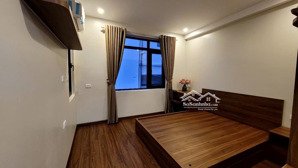 cho thuê căn hộ chung cư 3pn, 2wc, 120m2 tại hoàng quốc việt, nghĩa tân, cầu giấy, 15 triệu và 18tr