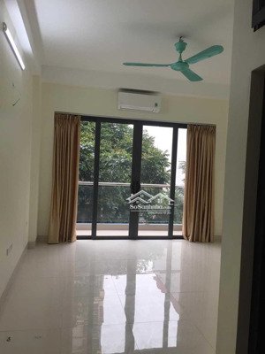 cho thuê văn phòng khu đô thị mỗ lao 55m2, gồm 2 phòng làm việc, có thang máy