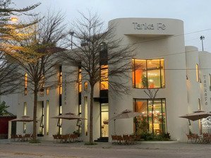 lo24, kđt vườn sen, đồng nguyên cạnh taka fe và công viên nội khu, trung tâm thương mại