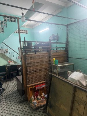 chính chủ cho thuê nhà nguyên căn, trong chợ bàn cờ