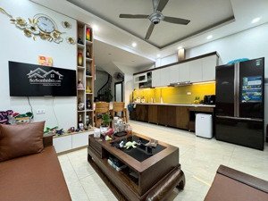 hiếm! nhà hồng tiến - bồ đề - 37m2 x 5t - ô tô đỗ cổng - ngang rộng 5,5m - 7,88 tỷ - đt: 