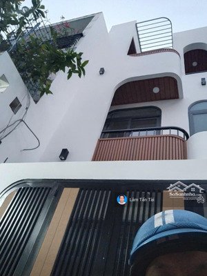 đón tết bính ngọ, bán nhà mới đỗ công tường, 3 tầng, ôtô ngủ nhà, 4x12m, chỉ 7 tỷ nhỉnh