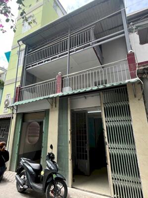 Cho thuê nhà nguyên căn hẻm ô tô CMT8, P5, TB cách mặt tiền đường 50m