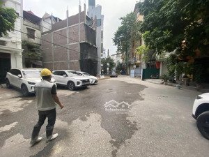 bán đất mỹ đình lô góc nở hậu ô tô vào nhà vị trí đẹp - 102 m2 , giá đầu tư vip