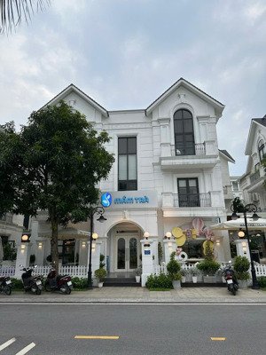 biệt thự song lập hoàn thiện full đồ, 4 pn,gần hồ ngọc trai, giá rẻ 27 tr/ tháng