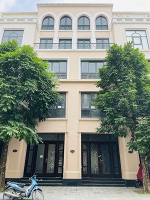 cọ xanh 52m2 giá chỉ bằng căn 48m2. vin2. vị trí đẹp, hướng mát