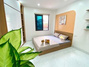 chính chủ cho thuê ccmn full đồ ban công cửa sổ thoáng tại trần duy hưng giá chỉ 4tr4/tháng