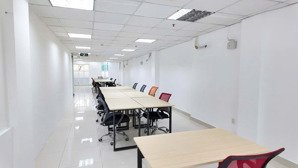 sàn văn phòng 100m2. miễn phí 15 ngày setup, hỗ trợ phí ngoài giờ.