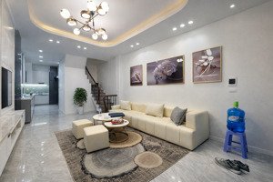 bán nhà quận hai bà trưng, 32m 5 tầng, ngõ rộng giá chỉ 6 tỷ