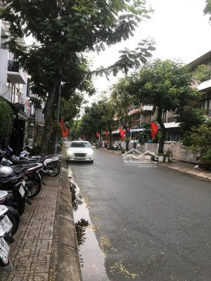 bán nhà riêng tại khu đô thị cát lái, 14,3 tỷ, 117m2, giá cực chất.