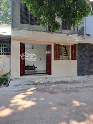 cho thuê nguyên căn mặt đường lớn láng hòa lạc (km28)