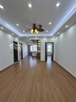 giảm giá cực sâu - mua nhanh kẻo lỡ , chính chủ cần bán căn 84m2 ct1a , sổ đỏ chính chủ