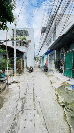 a956. bán nhà cấp 4 giá tốt hẻm ô tô nguyễn khuyến, vĩnh hải - 2 tỷ 900