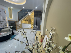 nhà full nội thất, dt 43.9m2, 6.45 tỷ thương lượng chính chủ, shr, phan văn trị, bình thạnh