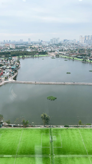 bán chung cư 183 hoàng văn thái, căn góc, view đầm hồng, dt 85m, 2 ngủ, 2vs, giá 6,9 tỷ