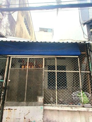 cần bán gấp!!! nhà nguyễn trãi p.2 q.5 30m chỉ 5,3 tỷ