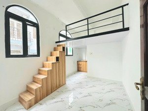 trống lại 1 phòng gác cao - gía ưu đãi- ban công -full nội thất ngay nguyễn ảnh thủ - tô ký - cvpm