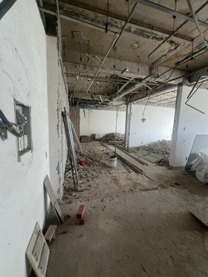 bán gấp trước tết căn hộ thô 2pn giá rẻ 5,2 tỷ