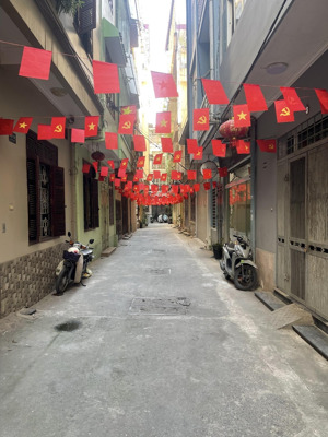 bán nhà tôn đức thắng 62m2 - 5m ra ô tô - ngõ thông thoáng - sổ nở hậu