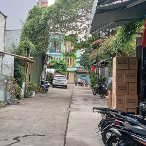 6 tỷ 400 thương lượng, nhà 4 tầng ngon ,đường 7 mét, diện tích : ngan 4,5 mét - dài 18 mét.