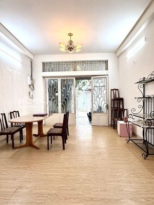 hẻm xe tải thông lê quang định - ôtô ngủ nhà-65m2 -3 tầng góc 2 mặt hẻm cực thoáng - nhỉnh 9 tỷ tl