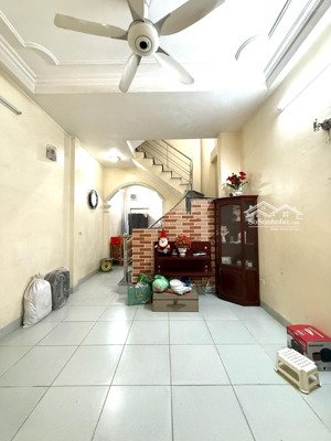 cần bán gấp trong tuần nhà 192 lê trọng tấn, 35m2x4 tầng, dân xây, full đồ chỉ 7.35 tỷ.