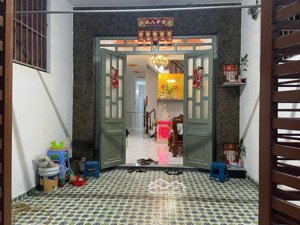 bán nhà 2 lầu diện tích 4 x 20m, cách đường đinh đức thiện tầm 100m, đường 2 xe hơi né nhau