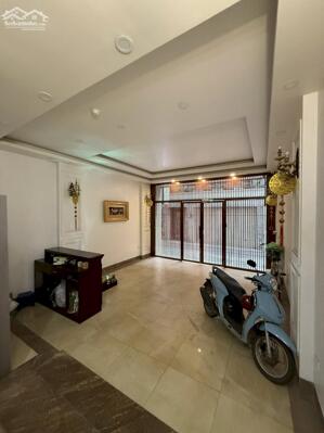 Bán Nhà P/Lô Ô Tô Tránh Liễu Giai Ba Đình 100m2-9T MT5,4m 2 THOÁNG 67,3 Tỷ Có Thương Lượng.