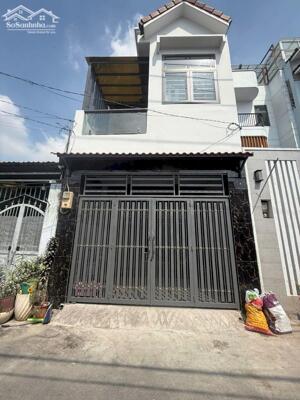  BÁN NHÀ HẺM XE HƠI ĐƯỜNG 160 LÃ XUÂN OAI – 61,6m² (4,5m x 13,7m) - 2 TẦNG - KHU DÂN TRÍ CAO, GẦN MẶT TIỀN