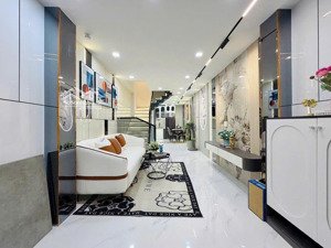 gấp! bạch mai, ngõ thông 3 gác, gần phố, nội thất xịn, sổ đỏ cc, full nội thất 5t mt 4m