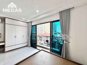 studio ô tô đỗ cửa - ban công siêu rộng full nội thất trung tâm cầu giấy