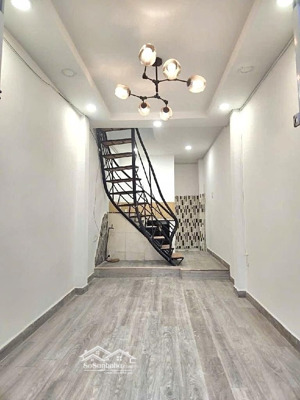 nhà nhỏ, sổ đẹp, ko lg qh - ngô gia tự - 2.6x8 (20m2) - 3.39tỷ