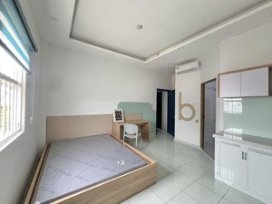 cho thuê trọ mới xây giá rẻ 3tr4 - 4tr4 có ban công thoáng ngay lê văn việt, ngã tư thủ đức